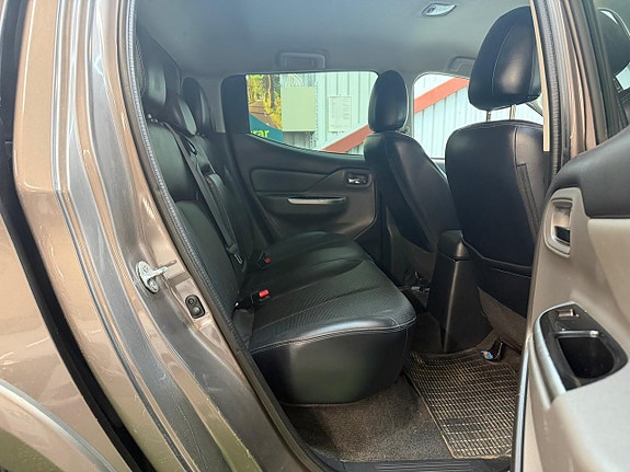 Mitsubishi L200 16 of 16