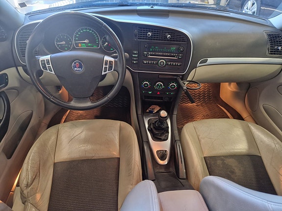 Saab 9-3 6 of 17