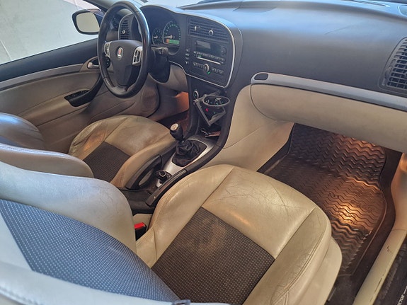 Saab 9-3 12 of 17
