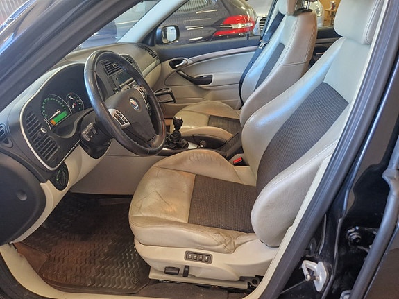 Saab 9-3 5 of 17
