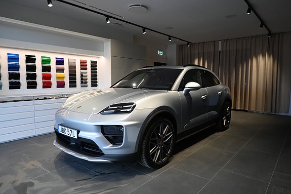 Porsche Macan 4