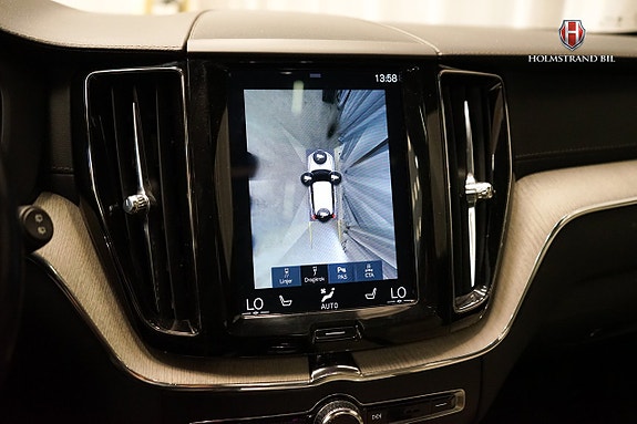 Volvo XC60 18 of 27