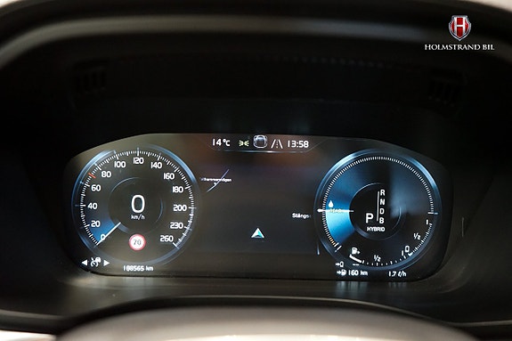 Volvo XC60 17 of 27