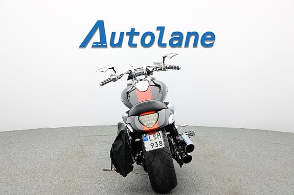 Suzuki VZR1800 Intruder *Nyservad 8 of 26