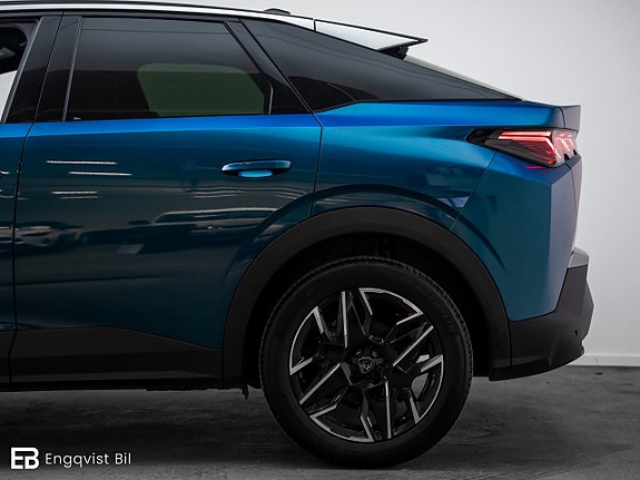 Peugeot 3008 4 of 5