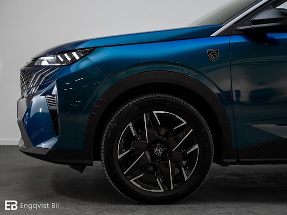 Peugeot 3008 3 of 5