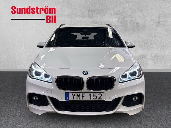 BMW 225xe 9 of 25