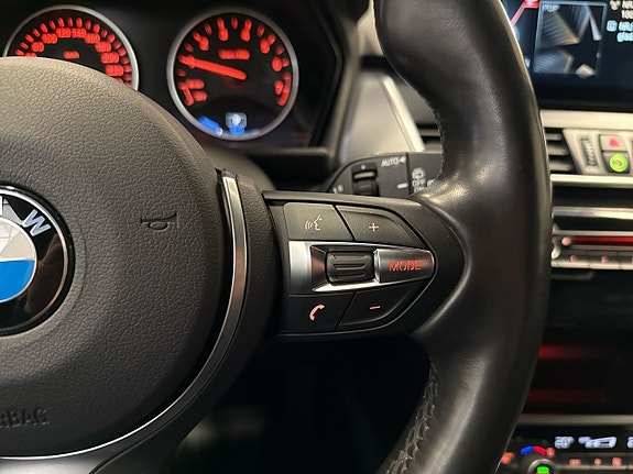 BMW 225xe 17 of 25