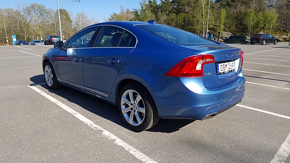Volvo S60 3 of 5