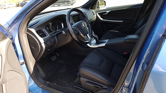 Volvo S60 10 of 12