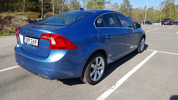 Volvo S60 7 of 12