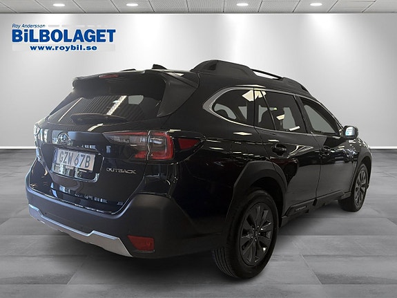 Subaru Outback 3 of 5