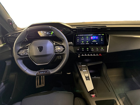 Peugeot 408 9 of 16