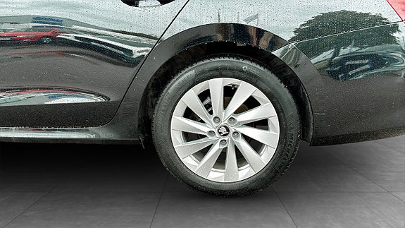 Skoda Octavia 6 of 13