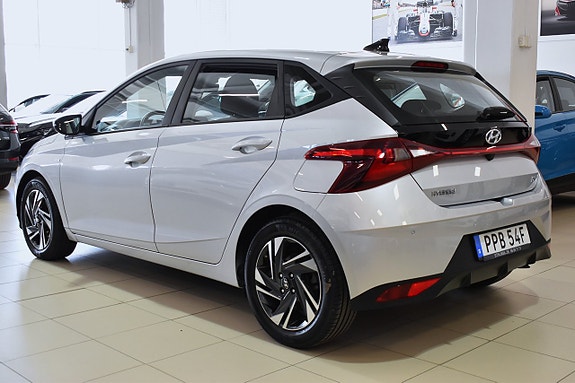 Hyundai i20 3 of 5
