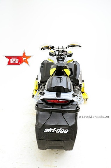 Ski-Doo MXZ XRS 850 4 of 10