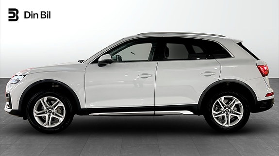 Audi Q5 2 of 25