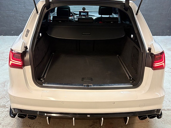 Audi A6 12 of 30