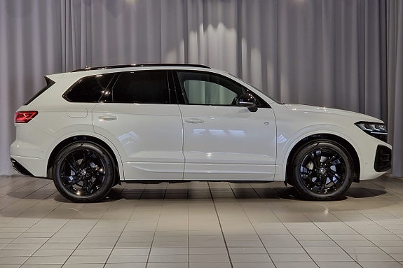 Volkswagen Touareg 3 of 19