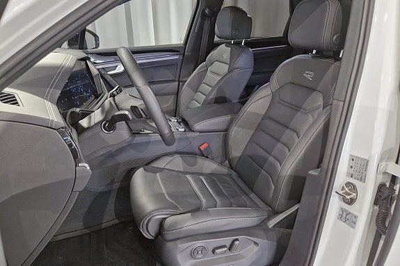 Volkswagen Touareg 8 of 19