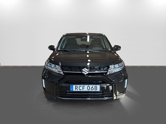Suzuki Vitara 2 of 5