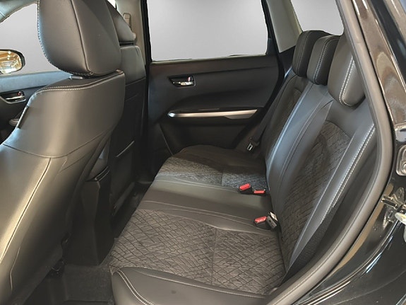 Suzuki Vitara 9 of 17