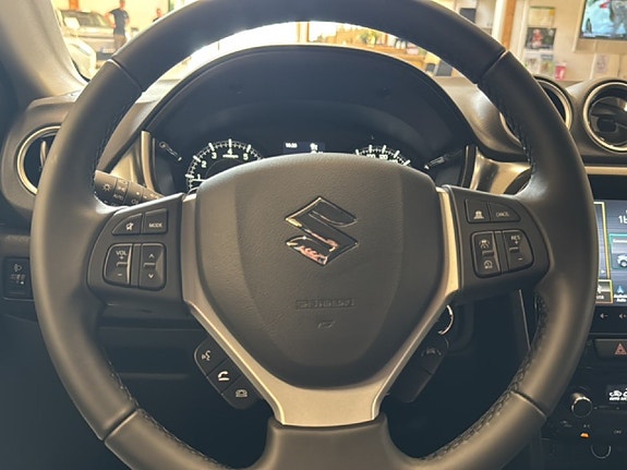 Suzuki Vitara 17 of 17