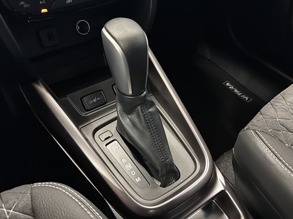 Suzuki Vitara 12 of 17
