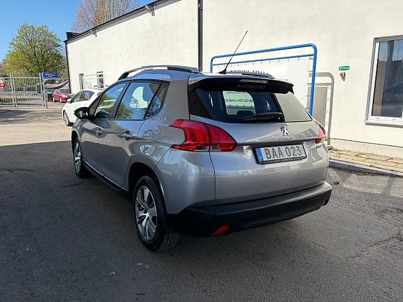 Peugeot 2008 3 of 5