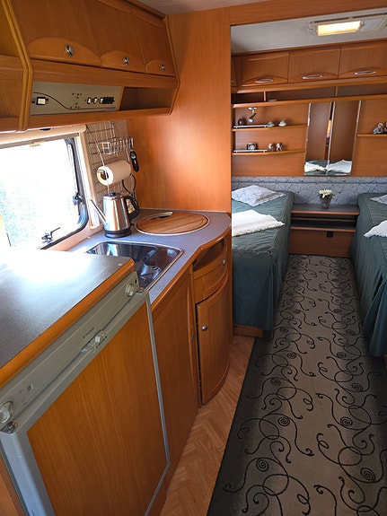 Adria Unica C 563 UL 5 of 7
