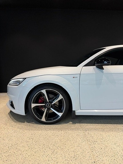 Audi TT 5 of 5
