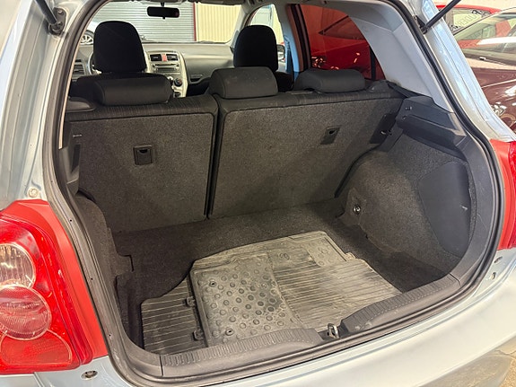 Toyota Auris 10 of 10