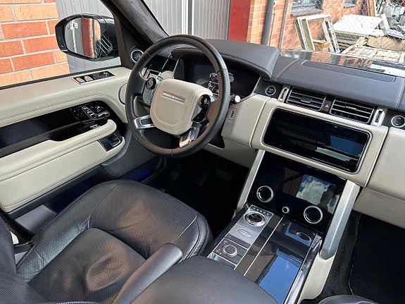 Land Rover Range Rover 7 of 27