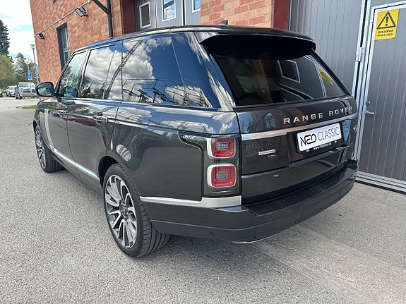 Land Rover Range Rover 3 of 5