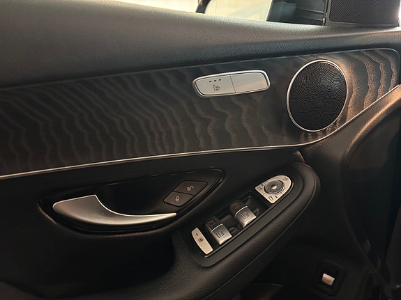 Mercedes-Benz GLC220 d 10 of 15