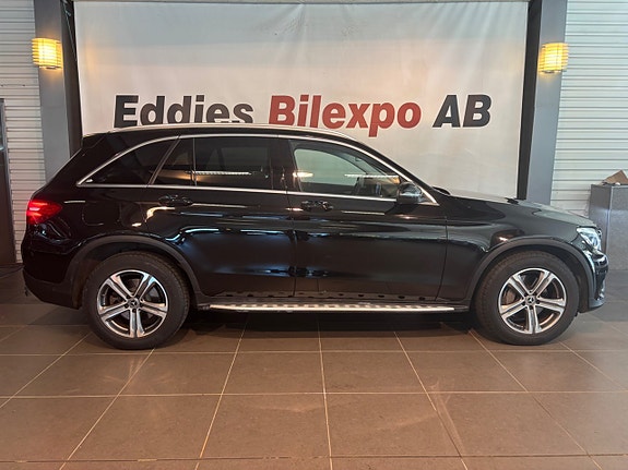 Mercedes-Benz GLC220 d 3 of 5