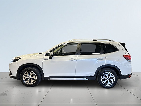 Subaru Forester 4 of 5