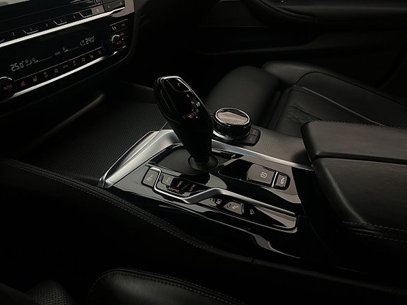 BMW 545e 27 of 30