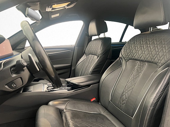 BMW 545e 11 of 30
