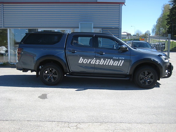Isuzu D-max