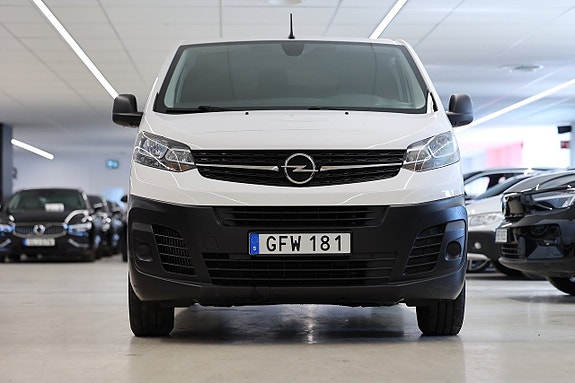 Opel Vivaro 5 of 5