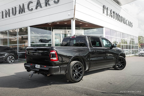 Dodge RAM 1500 2 of 5