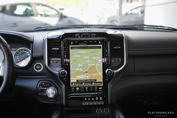 Dodge RAM 1500 10 of 15