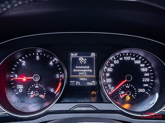 Volkswagen Passat 17 of 27