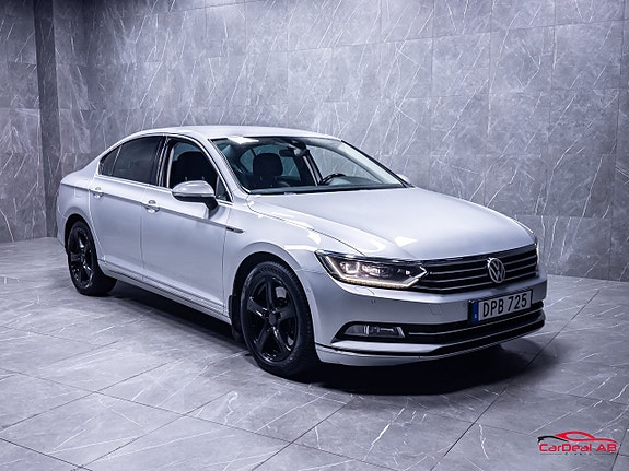 Volkswagen Passat 9 of 27