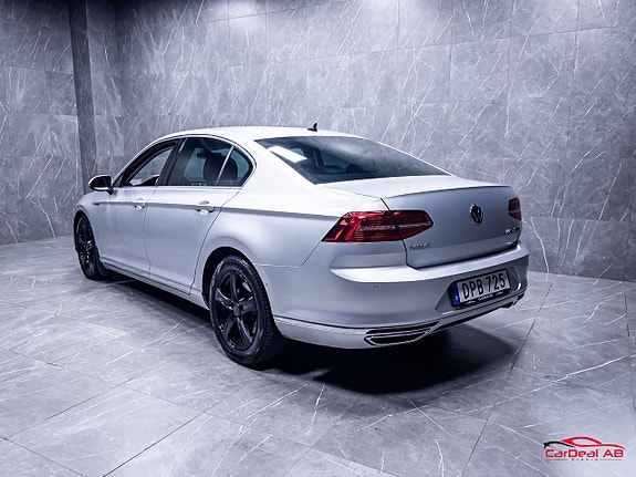 Volkswagen Passat 5 of 5