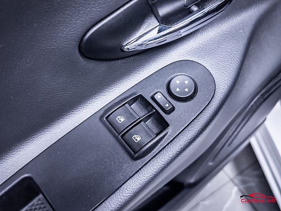 Lancia Ypsilon 26 of 28