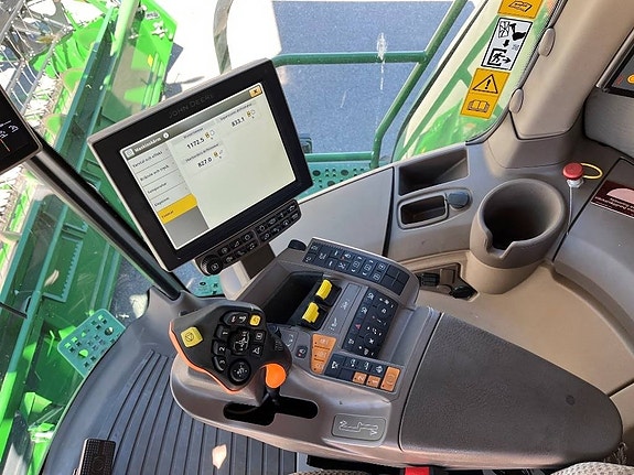 John Deere S 780 14 of 17