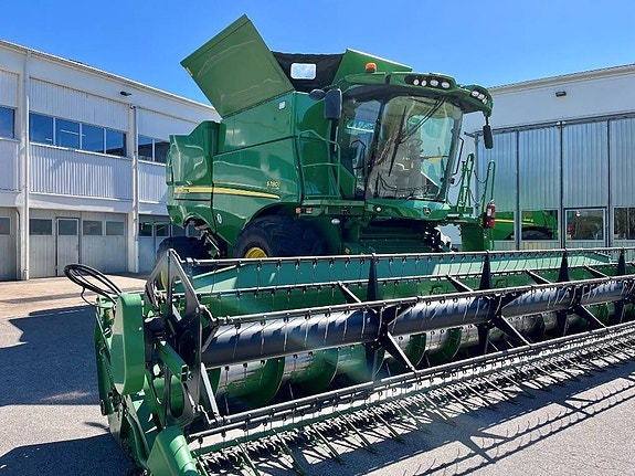 John Deere S 780 3 of 17