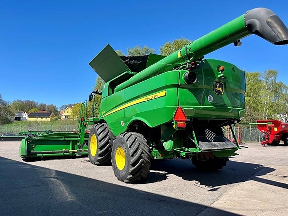 John Deere S 780 7 of 17
